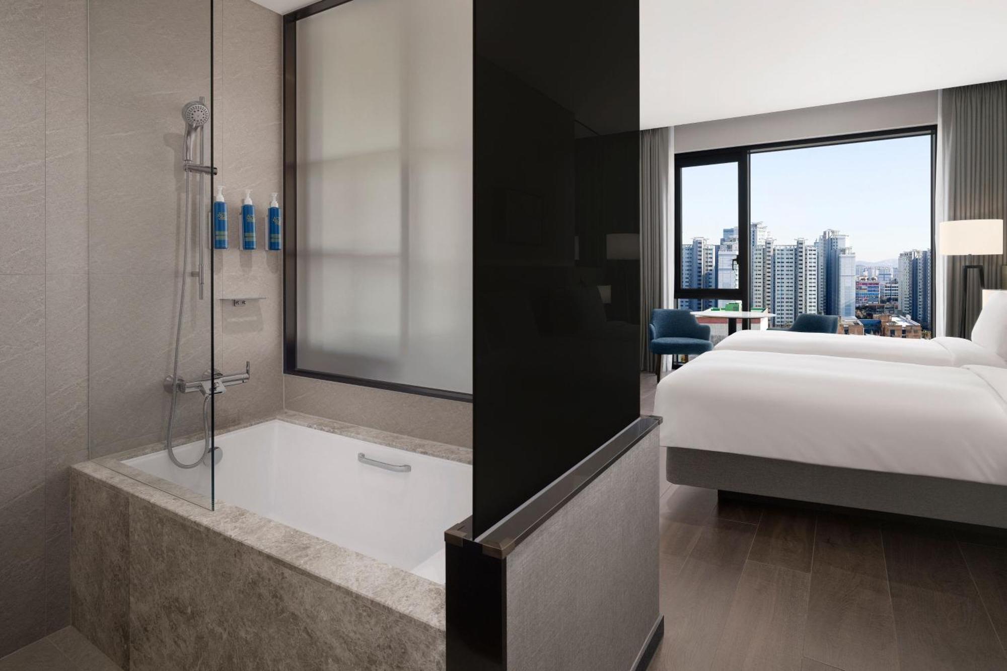 Four Points By Sheraton Suwon Eksteriør bilde